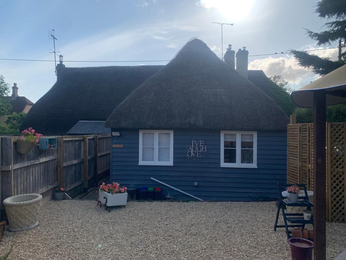 The Shack - Thatched Self Contained Annex Collingbourne Ducis 외부 사진